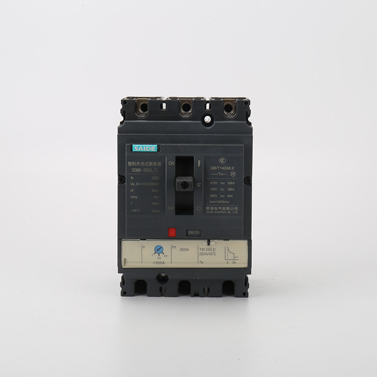 Low Voltage Thermal Magnetic Circuit Breakers